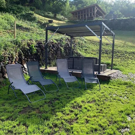 Casa de Férias Maison De Charme Au Calme Avec Jardin, Wifi Et Parking - Fr-1-742-339 Le Falgoux
