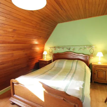 Casa de Férias Maison De Charme Au Calme Avec Jardin, Wifi Et Parking - Fr-1-742-339