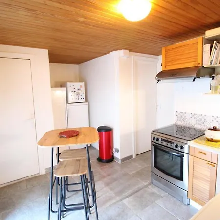 Casa de Férias Maison De Charme Au Calme Avec Jardin, Wifi Et Parking - Fr-1-742-339 Le Falgoux